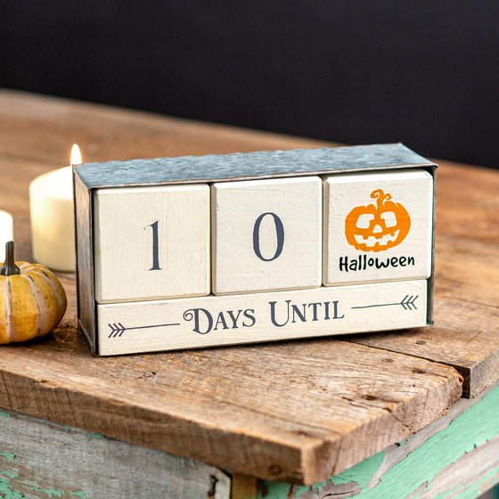 Holiday Calendar Countdown with Metal Box